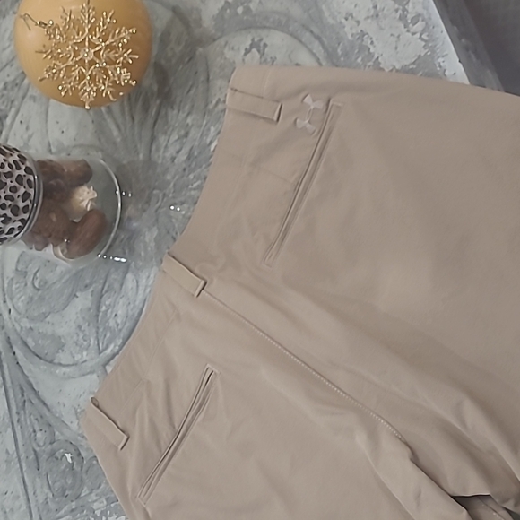 UNDER ARMOUR TECHNICAL GOLF PANTS 34 X 32 LIKE NEW - Picture 8 of 9